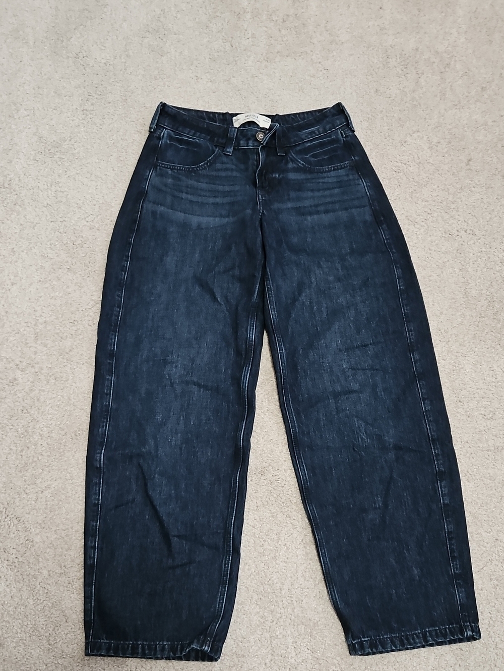 Hollister Dark Indigo Relaxed Women’s Jeans